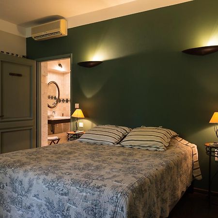 Hotel Mas Vidau Porte Des Alpilles Saint-Étienne-du-Grès Eksteriør bilde