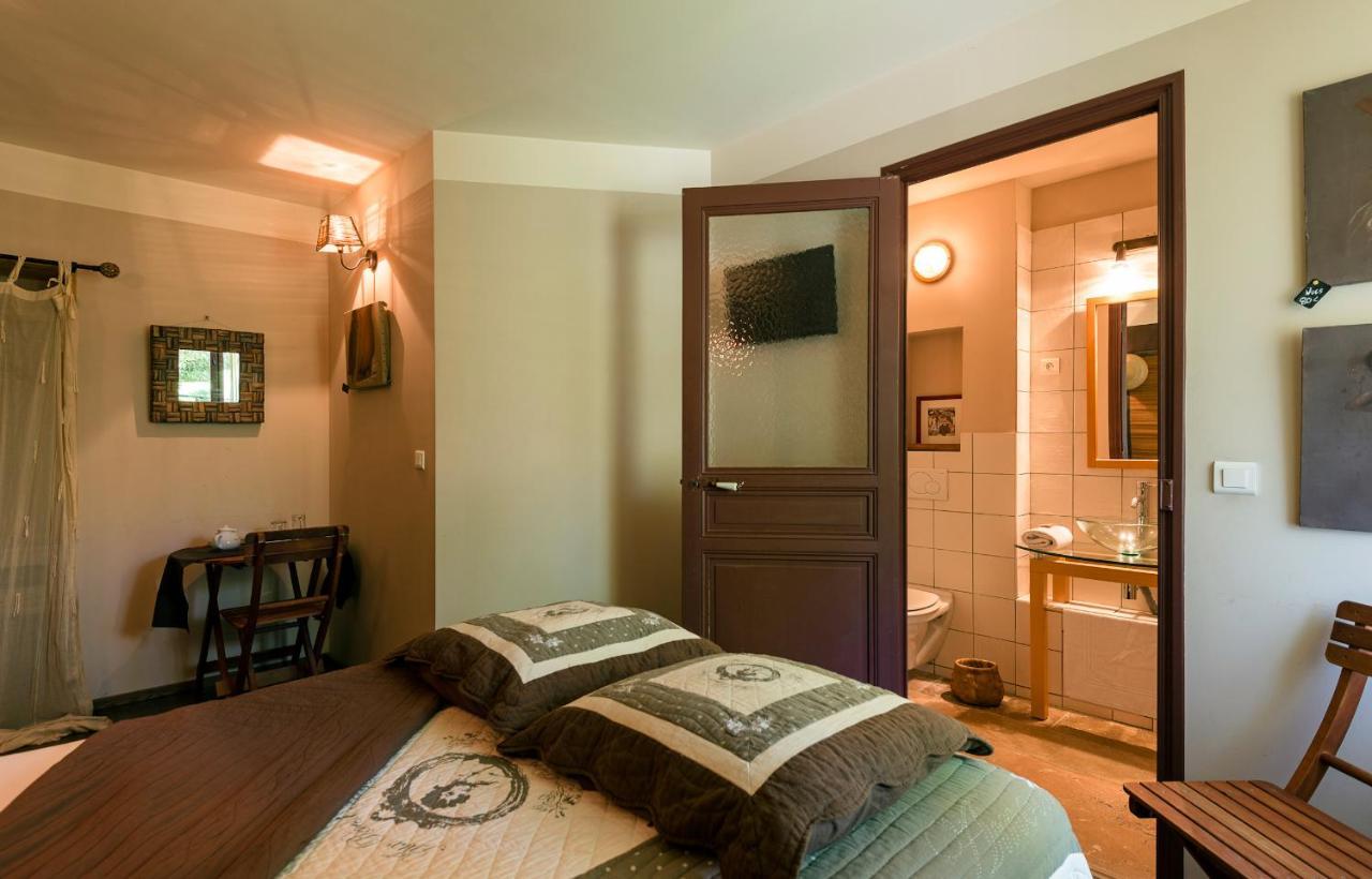 Hotel Mas Vidau Porte Des Alpilles Saint-Étienne-du-Grès Eksteriør bilde