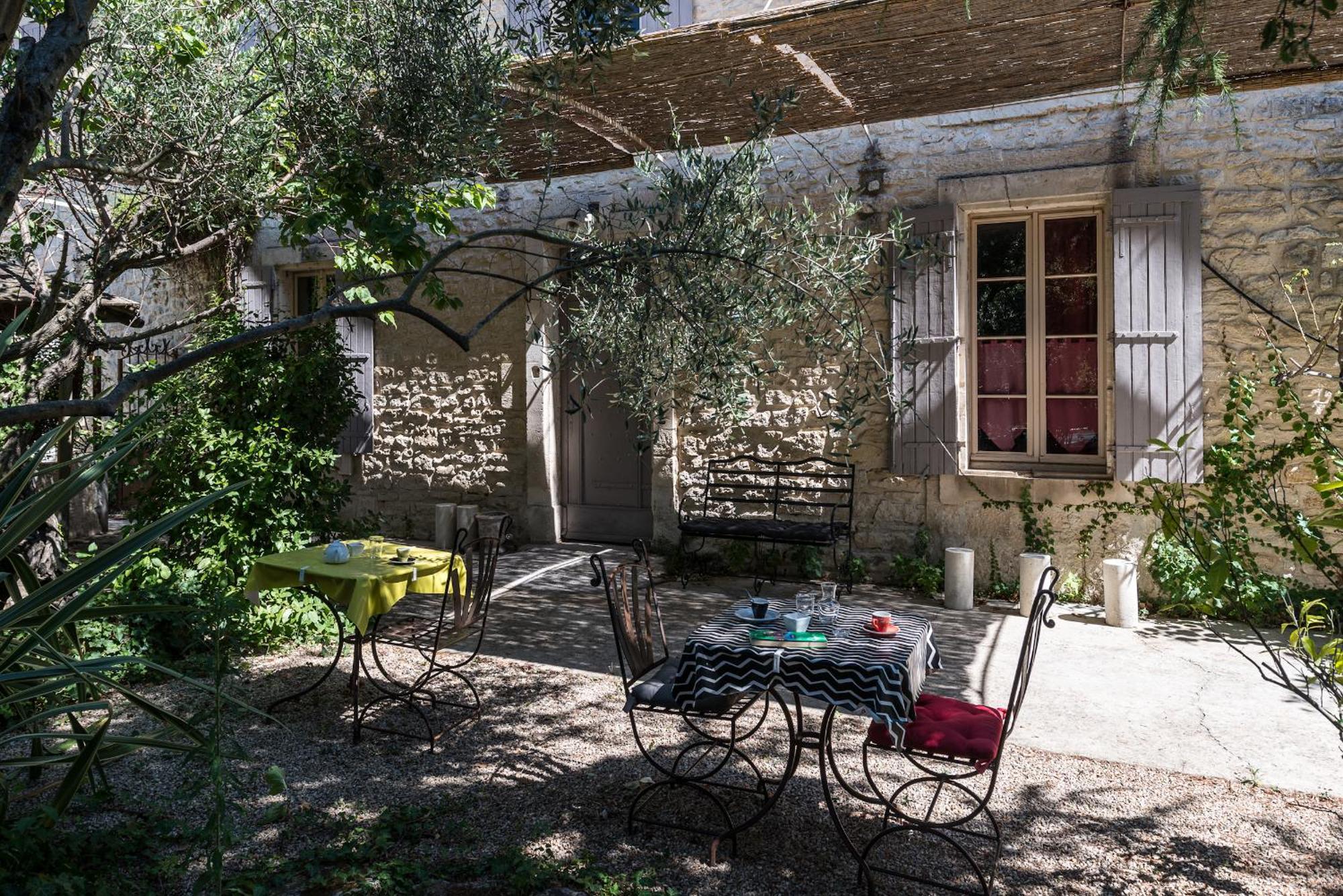 Hotel Mas Vidau Porte Des Alpilles Saint-Étienne-du-Grès Eksteriør bilde