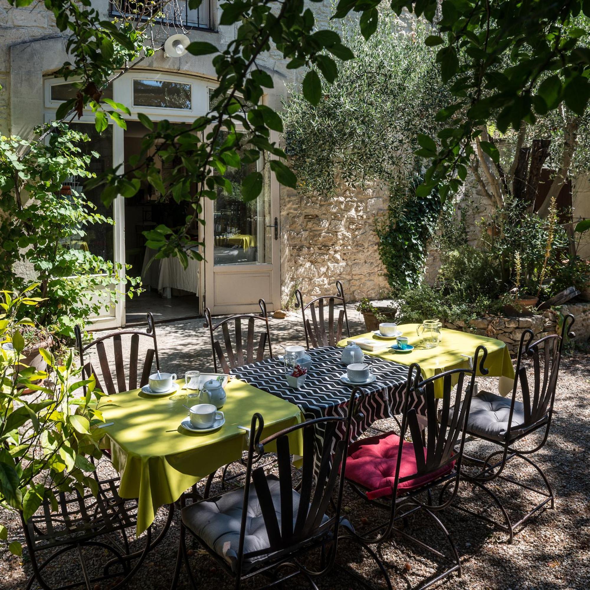 Hotel Mas Vidau Porte Des Alpilles Saint-Étienne-du-Grès Eksteriør bilde