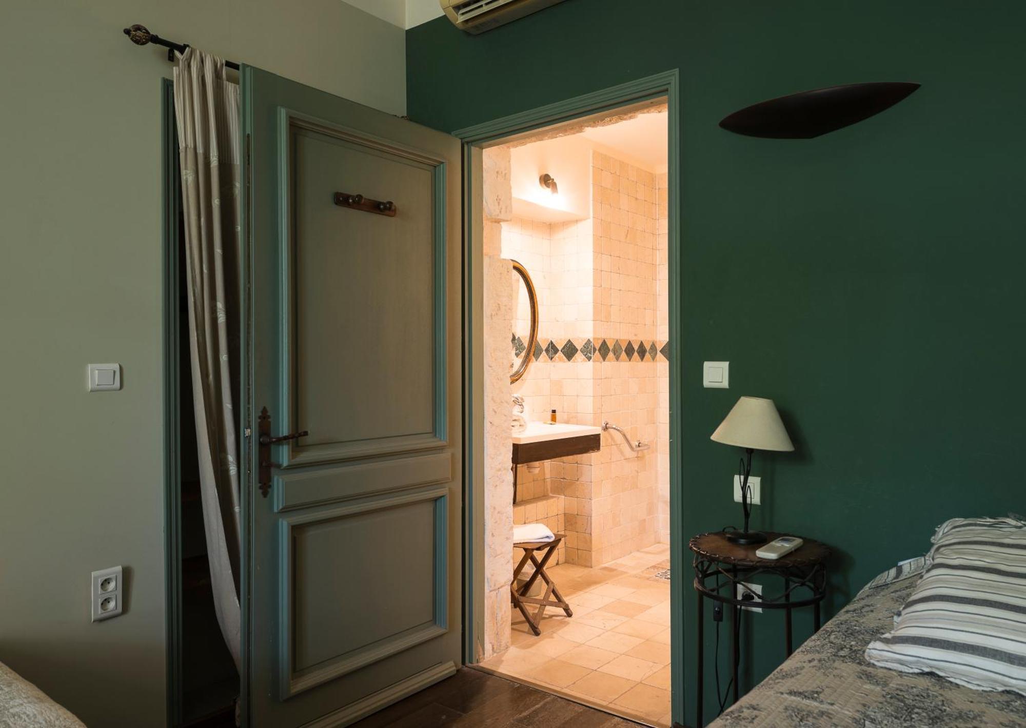 Hotel Mas Vidau Porte Des Alpilles Saint-Étienne-du-Grès Eksteriør bilde