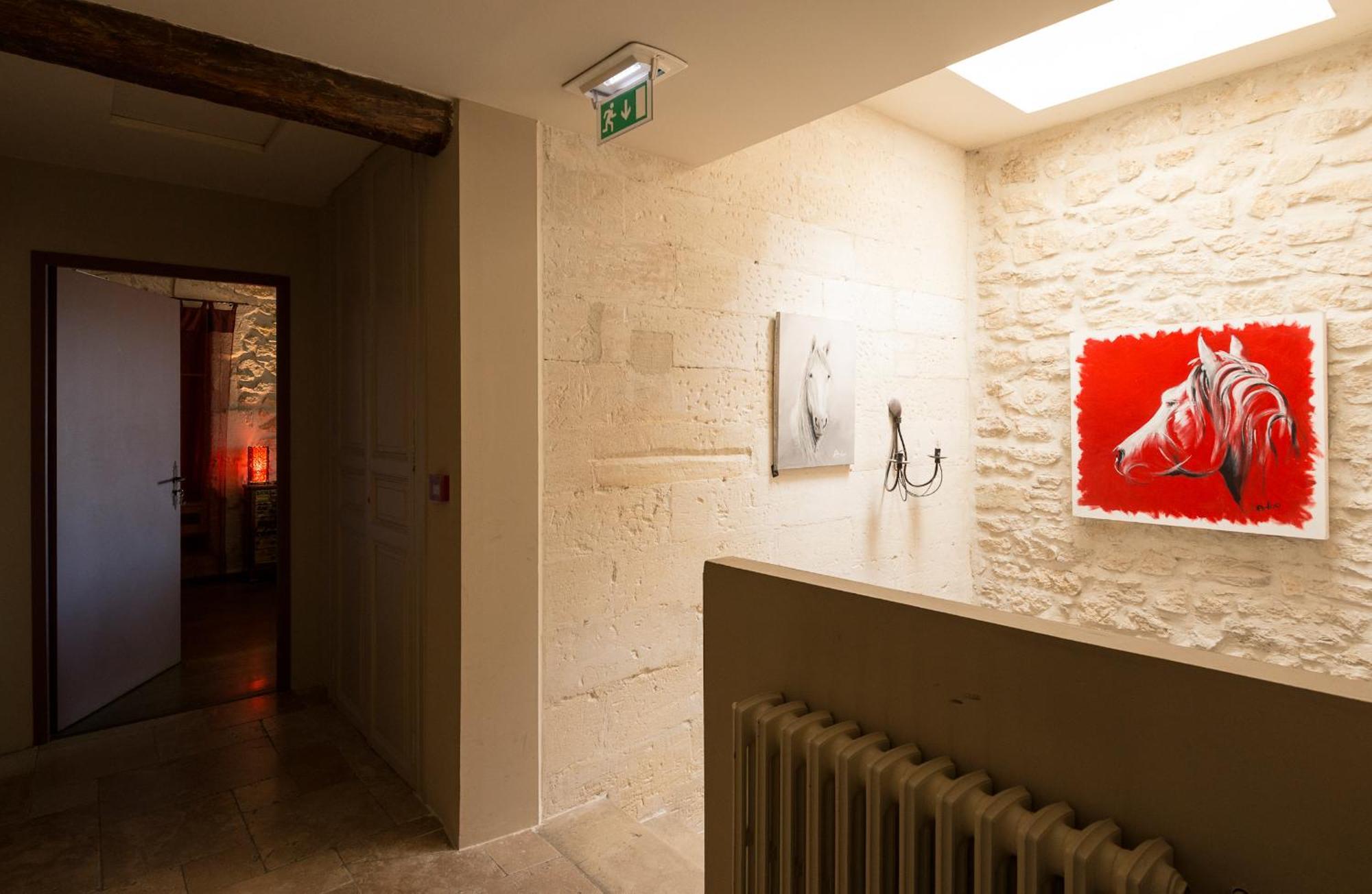 Hotel Mas Vidau Porte Des Alpilles Saint-Étienne-du-Grès Eksteriør bilde
