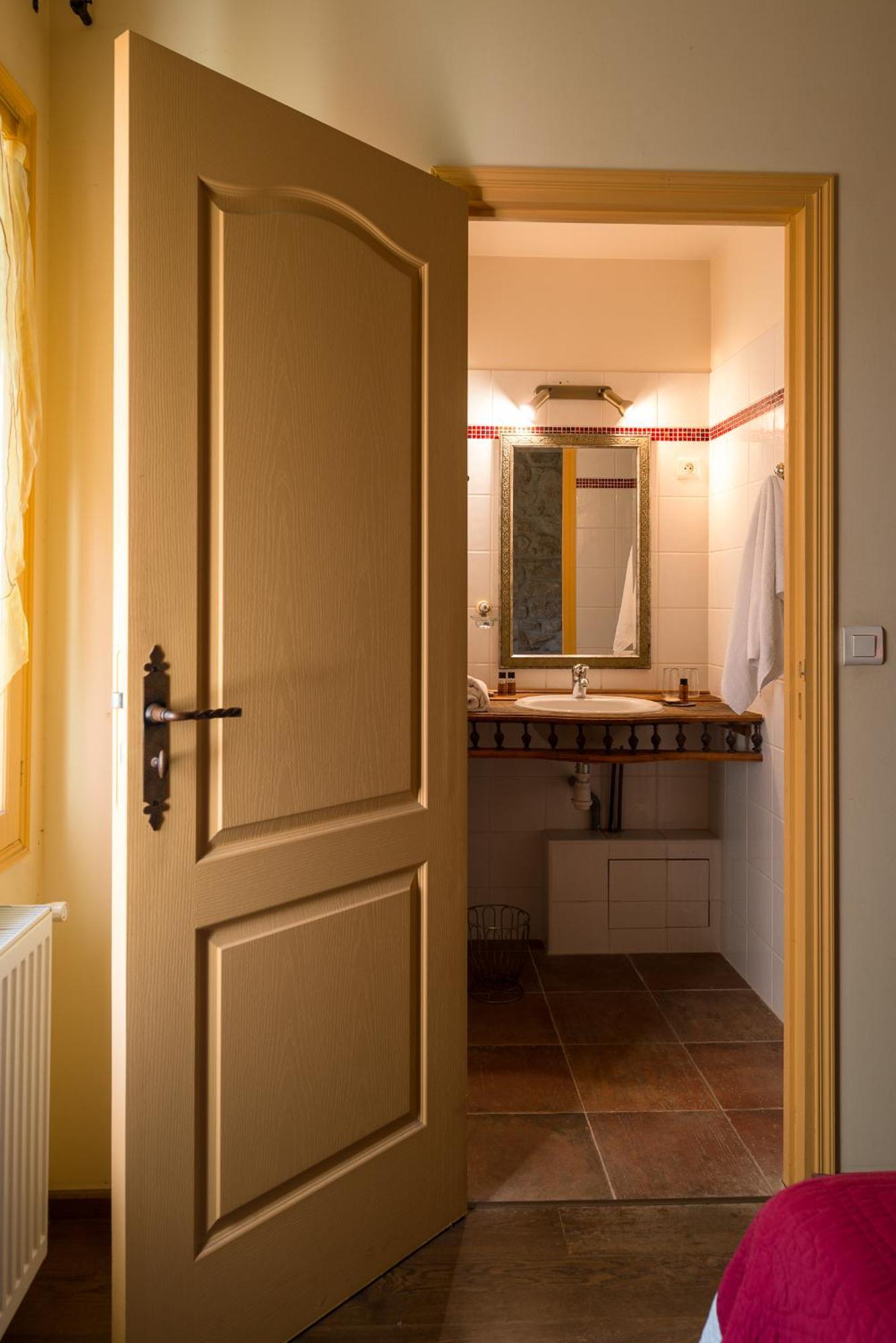 Hotel Mas Vidau Porte Des Alpilles Saint-Étienne-du-Grès Eksteriør bilde