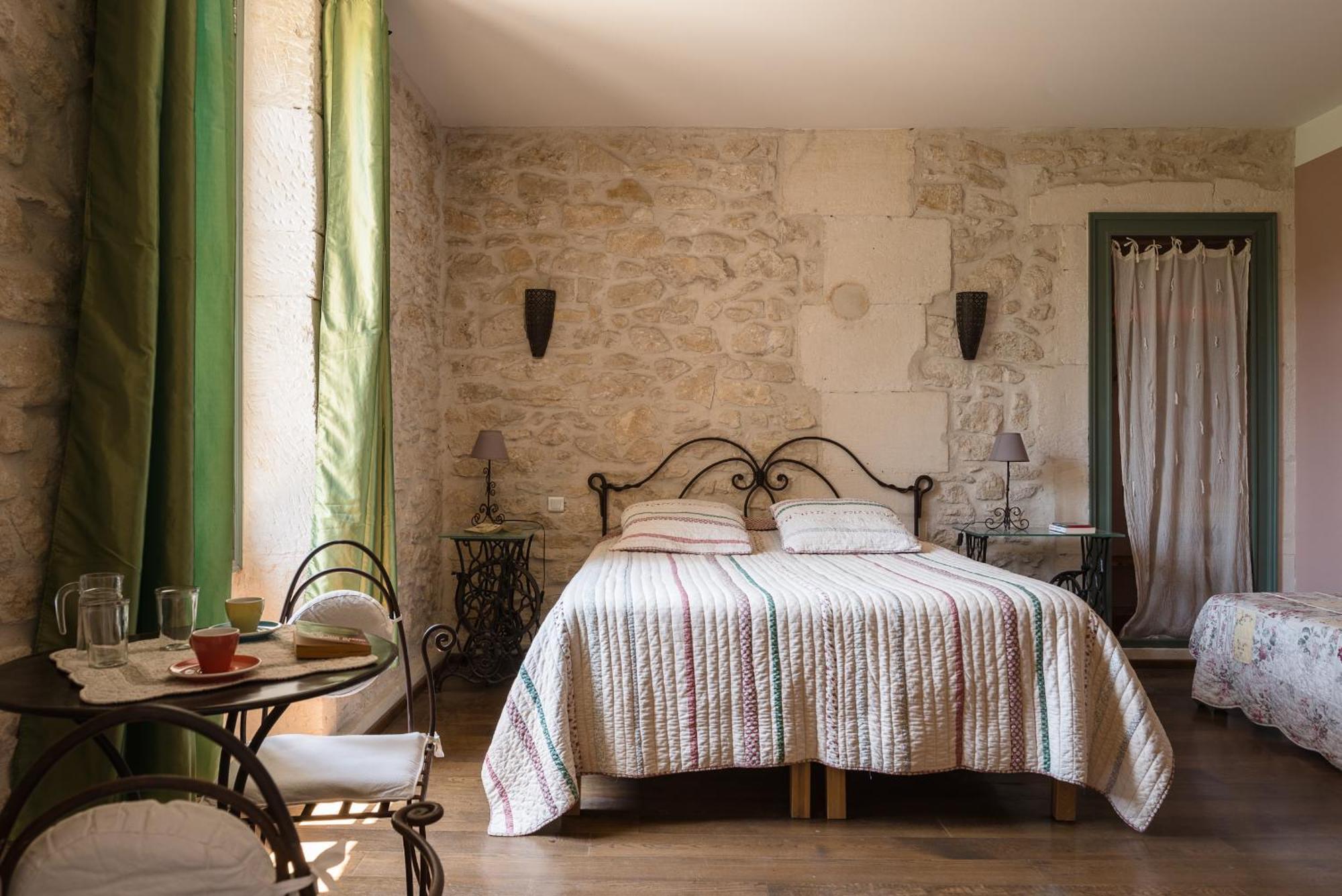 Hotel Mas Vidau Porte Des Alpilles Saint-Étienne-du-Grès Eksteriør bilde